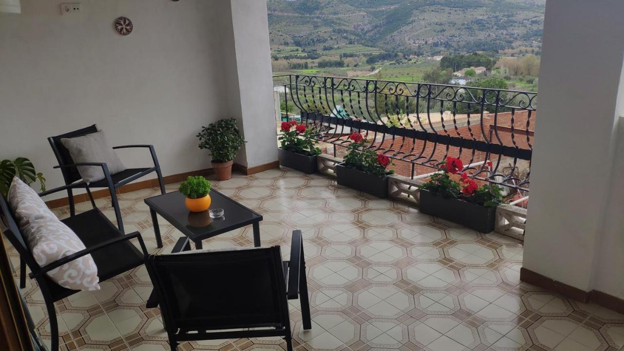 Apartamento The Triplets Agres Exterior foto